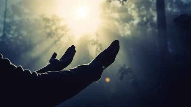 Amalan Jumat Spesial Ustadz Adi Hidayat 16 Mei 2025