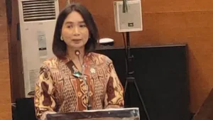 Borobudur Tercoreng: Permen Karet, Kurangnya Kesadaran Wisatawan?