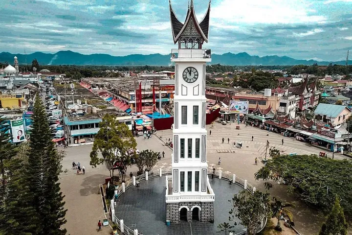 Bukittinggi Hari Ini: Sejuk, Berawan, Ideal Liburan Santai!