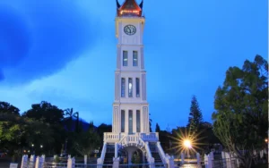 Bukittinggi: Lebih dari Jam Gadang, Petualangan Menantimu!