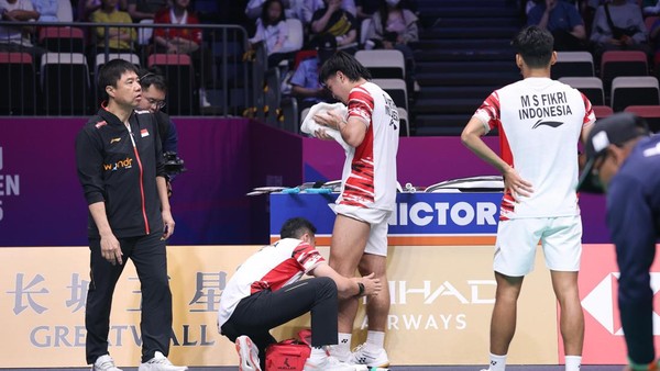 Cedera Lutut Daniel Marthin: Update Kondisi Terkini & Pemulihannya