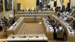 DPR Usul Batasi Gugatan Pilkada: MK Terlalu Beban?