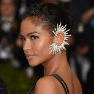 Desainer Indonesia: Karya Memukau, Tampil di Met Gala