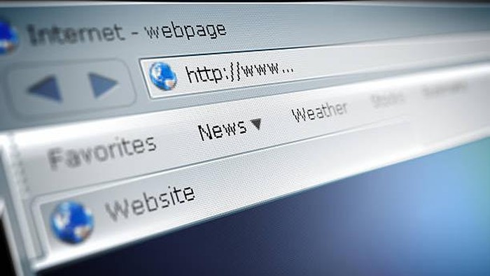 Digital Divide RI: Peluang Bisnis Terkuras di Kota Besar?