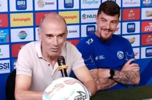 El Clasico Jatim: Strategi Jitu Valente Taklukkan Persebaya