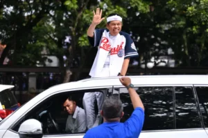 Gubernur Jabar Bonus Juara Persib: Pawai Meriah Dedi Mulyadi