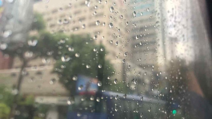 Hujan di Cuaca Panas? Rahasia Alam Terungkap!