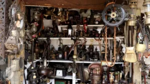 Jakarta: 6 Surga Barang Antik Legendaris Sejak 1960