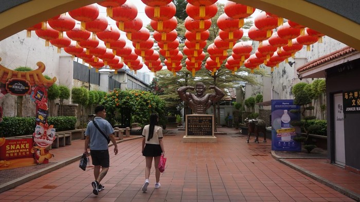Jelajahi Jonker Street Melaka: Belanja & Kuliner Puas Hati