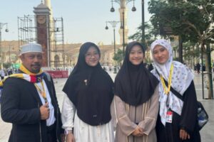 Kisah Inspiratif: Haji Muda Berangkat Umroh Bareng Orang Tua