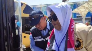 Kisah Inspiratif: Jemaah Haji Disabilitas Tangsel Sampai Madinah
