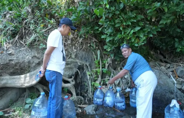 Krisis Air Bersih Bekasi: Warga Antre Hingga Gunung Karawang