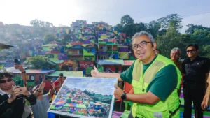 Lembur Katumbiri Bandung: 347 Rumah Warna-Warni Menawan