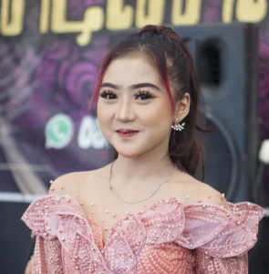 Lirik Lagu Kepangku Kapang Lala Atila: Berita Mataraman Romantis