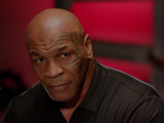 Mike Tyson: 100 Pria Tantang Gorila, Siapa Menang?