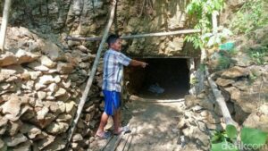 Misteri Gigi Megalodon: Santet vs. Gua Sukabumi