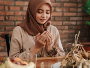 Niat Puasa Rajab Lengkap Arab, Latin & Artinya