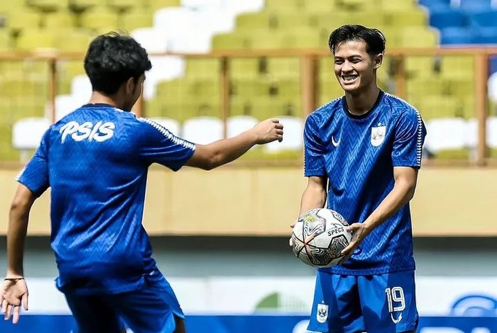 Nonton Live Streaming PSIS vs PSM BRI Liga 1: Saksikan Aksi Seru