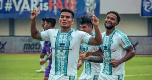 PSBS Biak Hancurkan Persita! Liga 1 2024/2025: Skor Mengejutkan 0-2