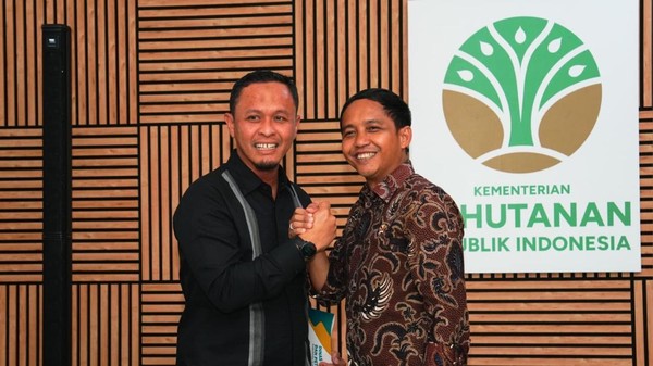 Pekanbaru Hijau: Menhut Puji Walikota, Atasi Masalah Baliho Liar