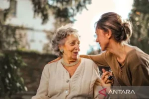 Rahasia Bahagia Lansia Cirebon: Dukungan Komprehensif Saba