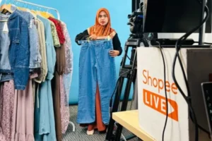 Rahasia Ricis: Kuasai E-commerce, Raup Untung Besar!