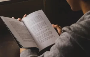 Rahasia Sukses: Teladani Tokoh Cerpen Bahasa Indonesia Kelas 11