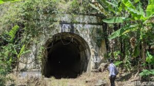 Terowongan Kereta Pangandaran: Legenda Bangkit, Misteri Terungkap