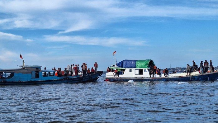 Tragedi Kapal Feri Muchlisa: Penumpang Dievakuasi di PPU Kaltim