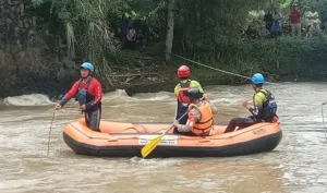 Tragedi Karyawan Tenggelam, Pencarian Sungai Cikidang Berlanjut