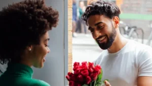 Ucapan Valentine Romantis: 20 Kalimat Ampuh Pikat Pasangan