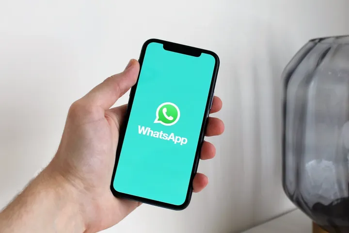 WhatsApp Baru: Ikon Ketik & Foto Profil Update, Cek Sekarang!