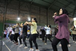 Zumba: 5 Manfaat Ajaib untuk Tubuh & Pikiran Bahagia