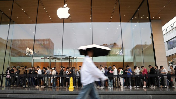 iPhone 16 Turun Harga di China: Apple Kalah Saing?
