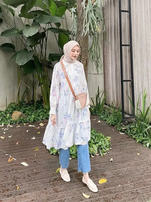 8 Midi Dress Kekinian: Tampil Langsing & Anggun untuk Tubuh Plus Size