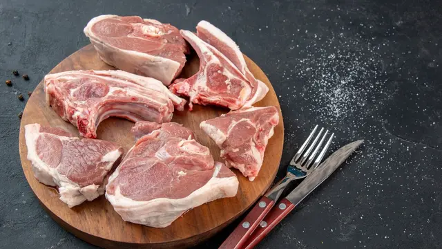 Daging Kurban Idul Adha: Habiskan Hari Tasyrik? Pendapat UAS & Basalamah