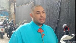 Ivan Gunawan: Panggilan Pak Haji, Beban Berat atau Anugerah?