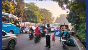 Macet Parah Cibubur-Pasar Rebo! Perbaikan Jalan Buperta Ganggu Arus