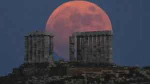 Saksikan Strawberry Moon 2025: Panduan Lengkap Waktu Terbaik