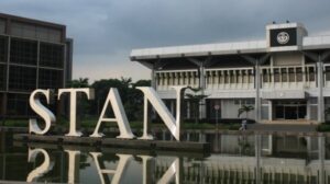 Sekolah Kedinasan: Boleh Pakai Kacamata? Cek Batas Minus!