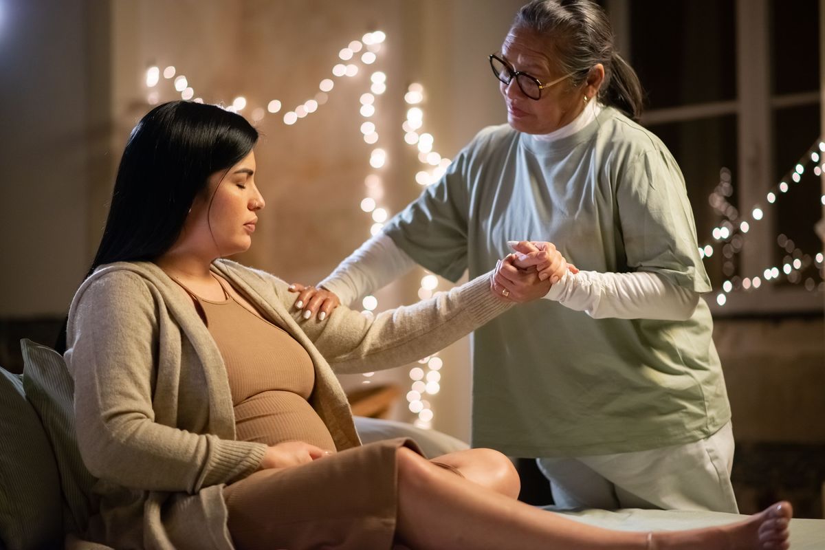 Ucapan Hari Bidan Nasional 2025: Inspirasi & Makna Mendalam